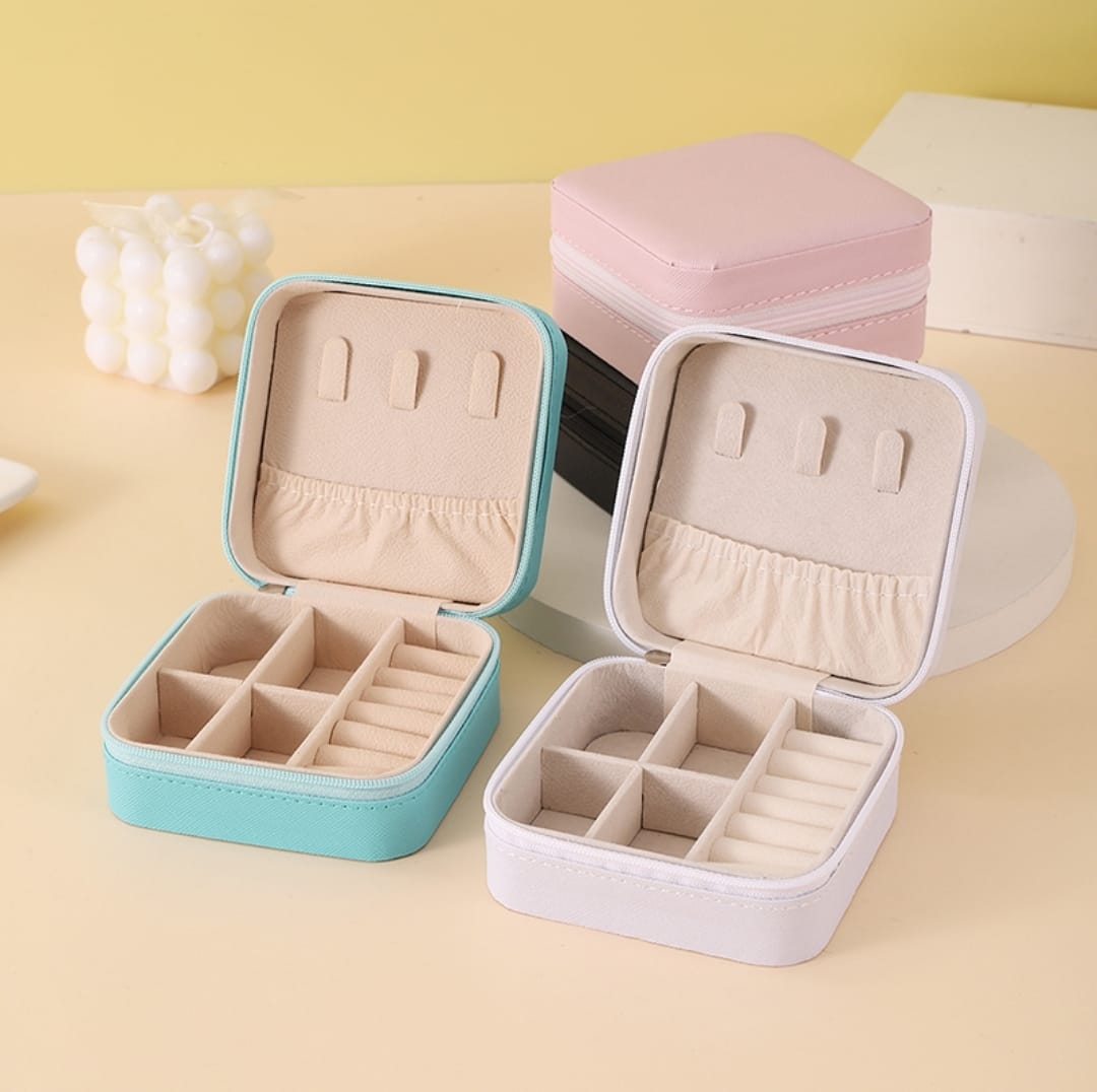 1pcs Portable Jewelry Storage Box Travel Storage Organizer Jewelry Case Earrings Necklace Ring Jewelry Organizer